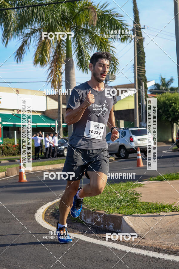 Buy your photos of the event11� Corrida Dahma on Fotop