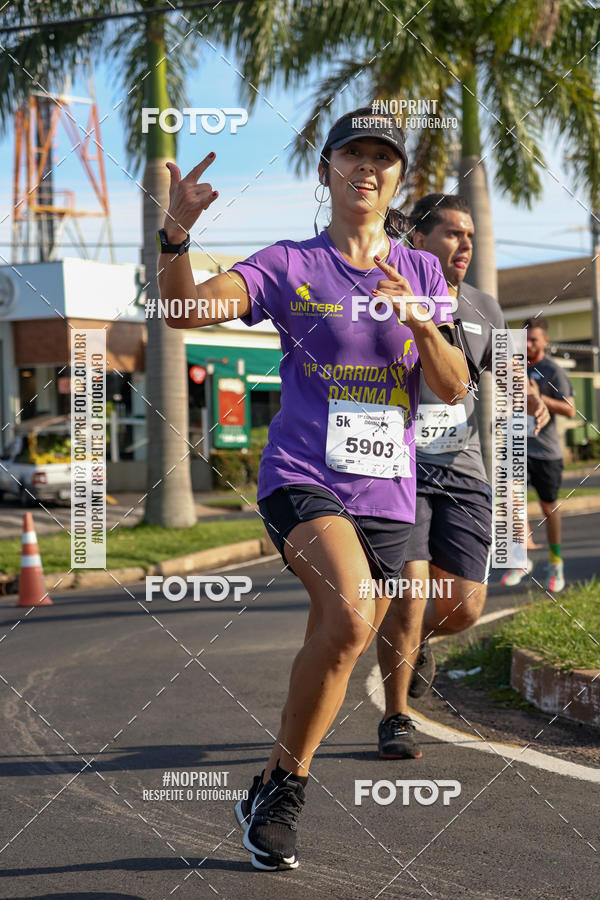 Buy your photos of the event11� Corrida Dahma on Fotop