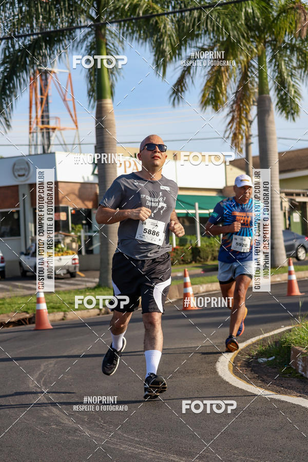 Buy your photos of the event11� Corrida Dahma on Fotop