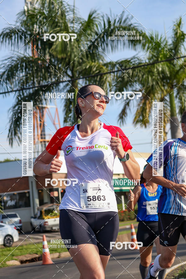 Buy your photos of the event11� Corrida Dahma on Fotop