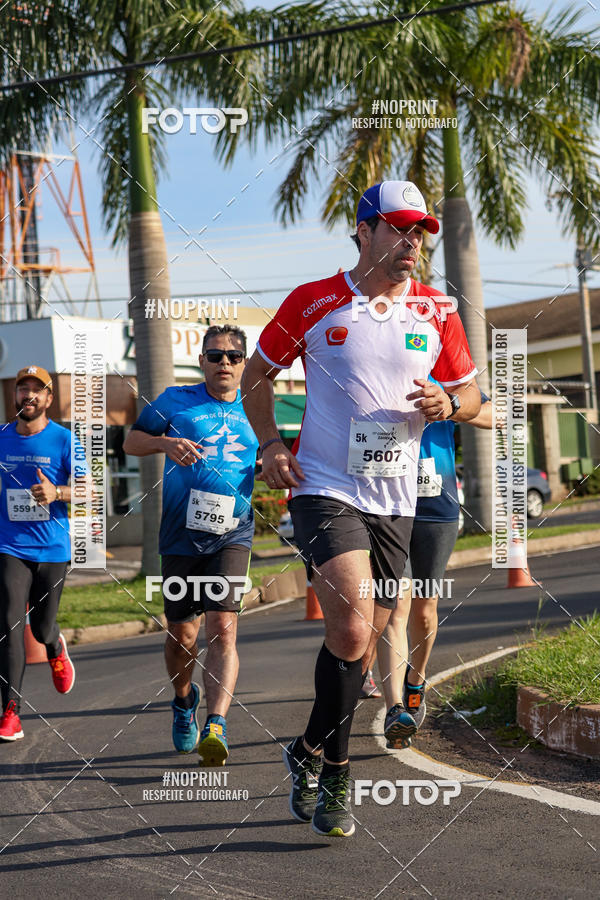 Buy your photos of the event11� Corrida Dahma on Fotop