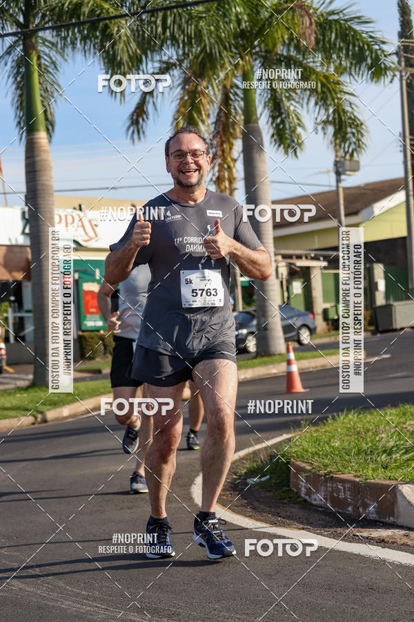 Buy your photos of the event11� Corrida Dahma on Fotop