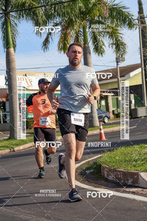 Buy your photos of the event11� Corrida Dahma on Fotop