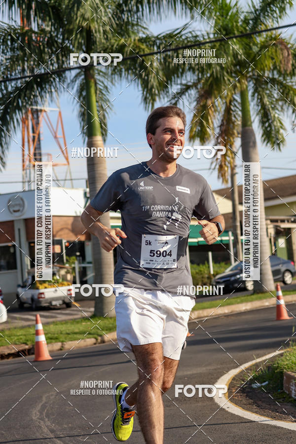 Buy your photos of the event11� Corrida Dahma on Fotop