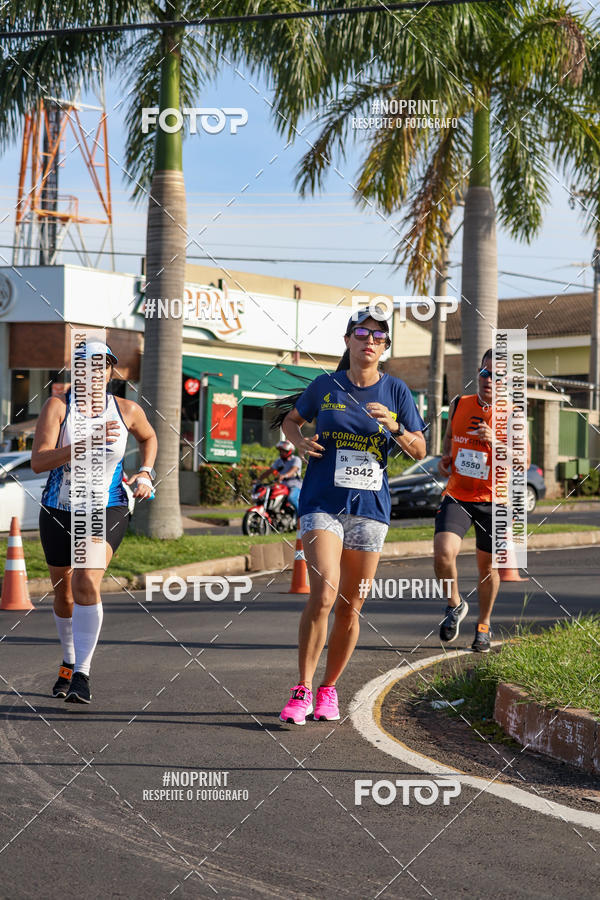 Buy your photos of the event11� Corrida Dahma on Fotop