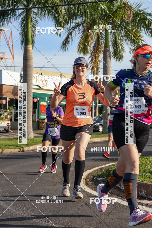 Buy your photos of the event11� Corrida Dahma on Fotop