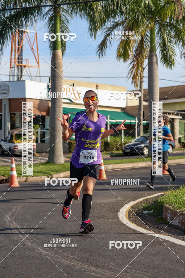 Buy your photos of the event11� Corrida Dahma on Fotop