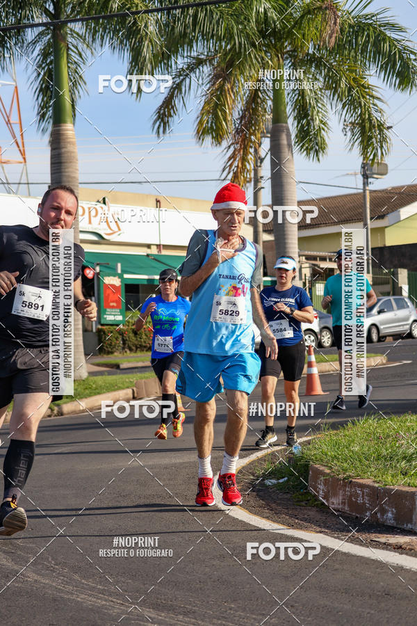 Buy your photos of the event11� Corrida Dahma on Fotop