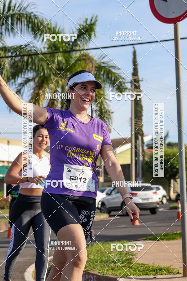Buy your photos of the event11� Corrida Dahma on Fotop