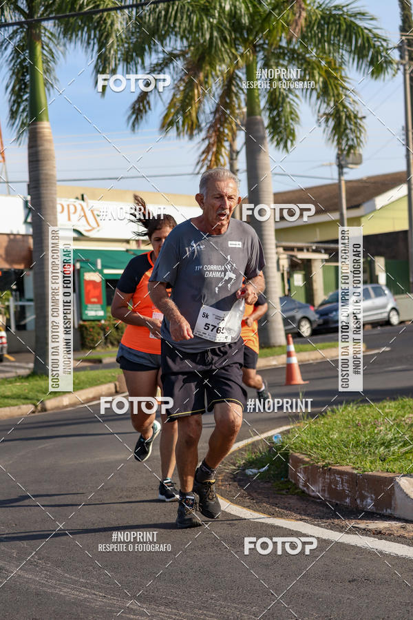 Buy your photos of the event11� Corrida Dahma on Fotop