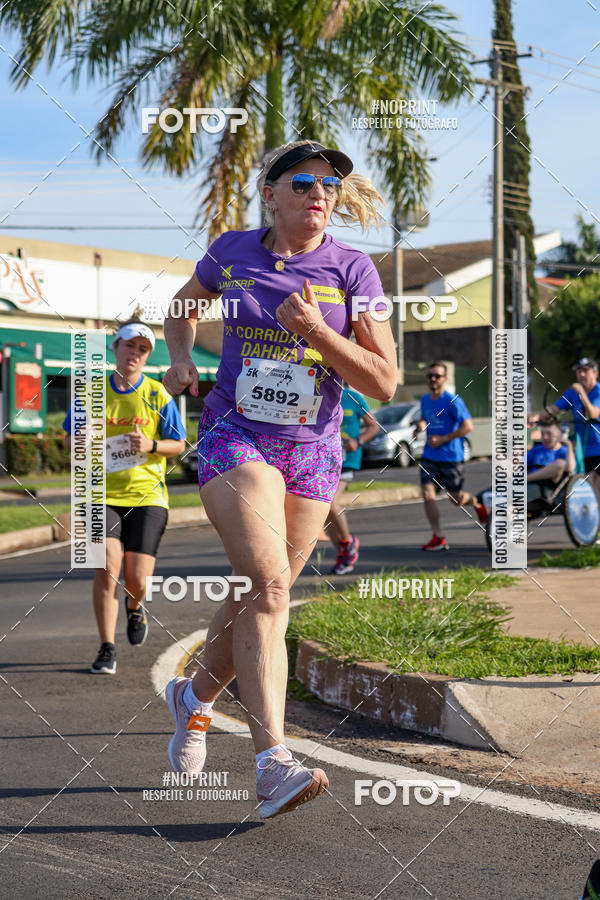 Buy your photos of the event11� Corrida Dahma on Fotop
