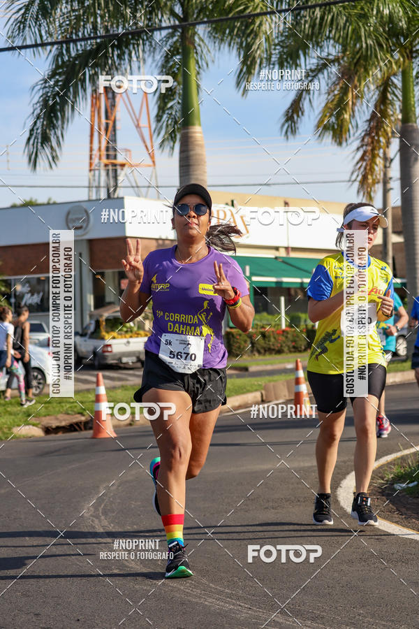 Buy your photos of the event11� Corrida Dahma on Fotop
