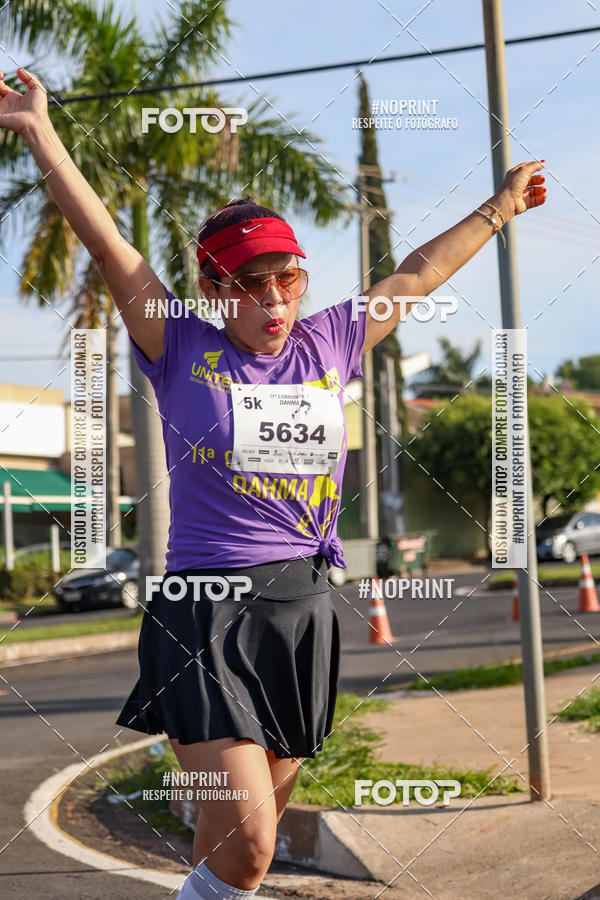 Buy your photos of the event11� Corrida Dahma on Fotop