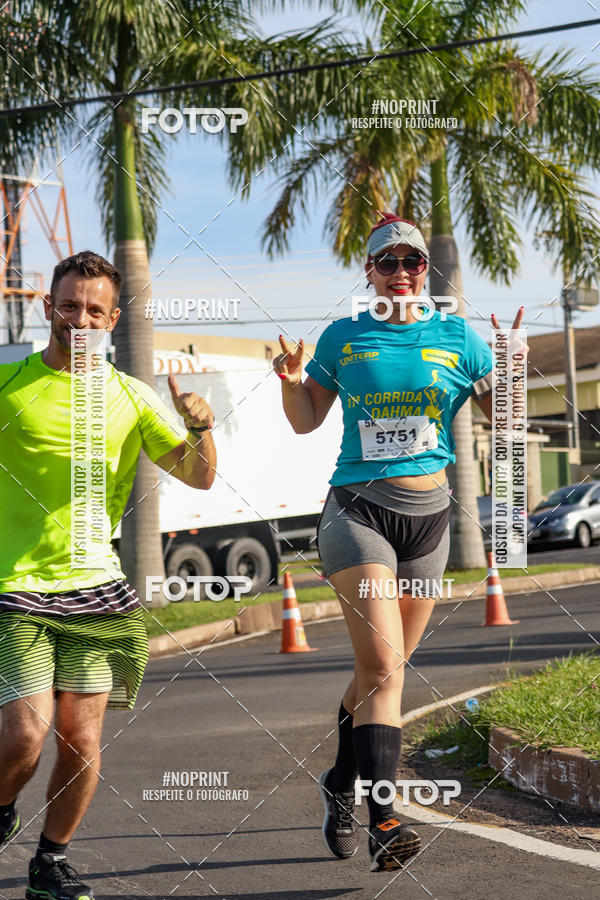 Buy your photos of the event11� Corrida Dahma on Fotop