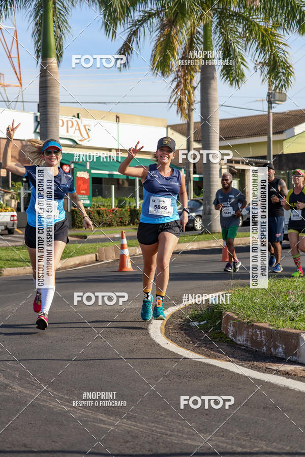 Buy your photos of the event11� Corrida Dahma on Fotop