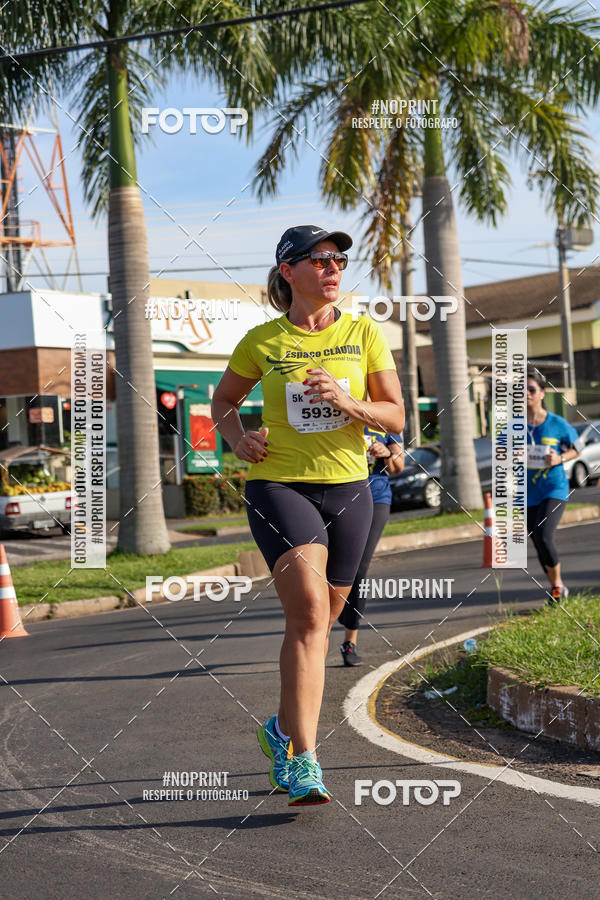 Buy your photos of the event11� Corrida Dahma on Fotop