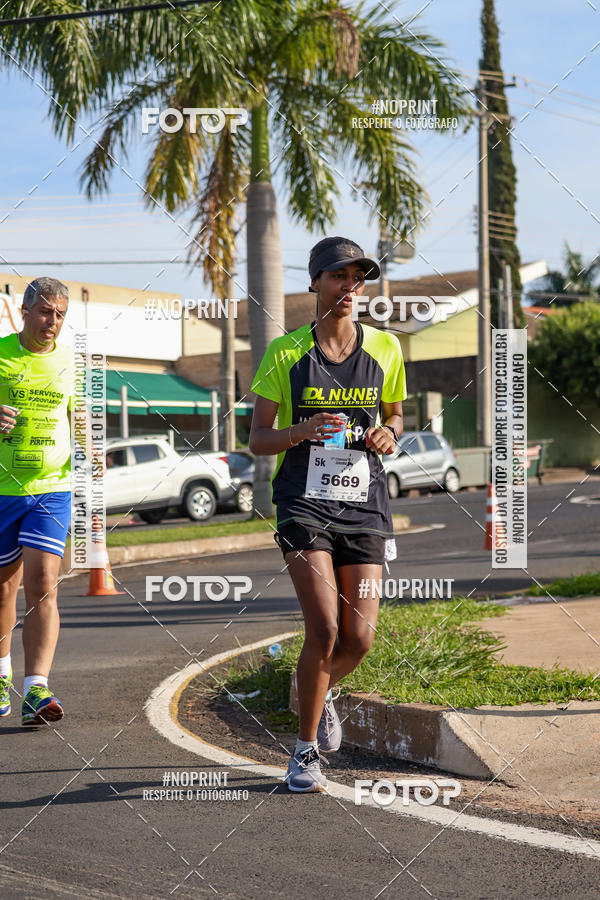 Buy your photos of the event11� Corrida Dahma on Fotop