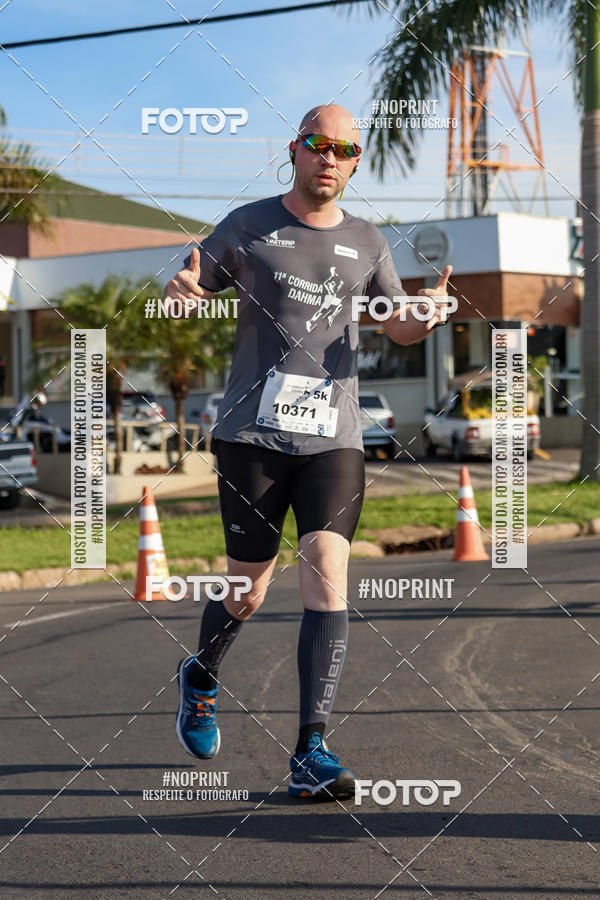 Buy your photos of the event11� Corrida Dahma on Fotop
