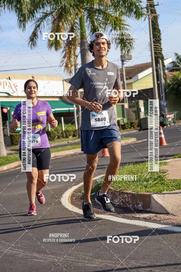 Buy your photos of the event11� Corrida Dahma on Fotop