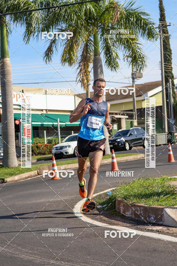 Buy your photos of the event11� Corrida Dahma on Fotop