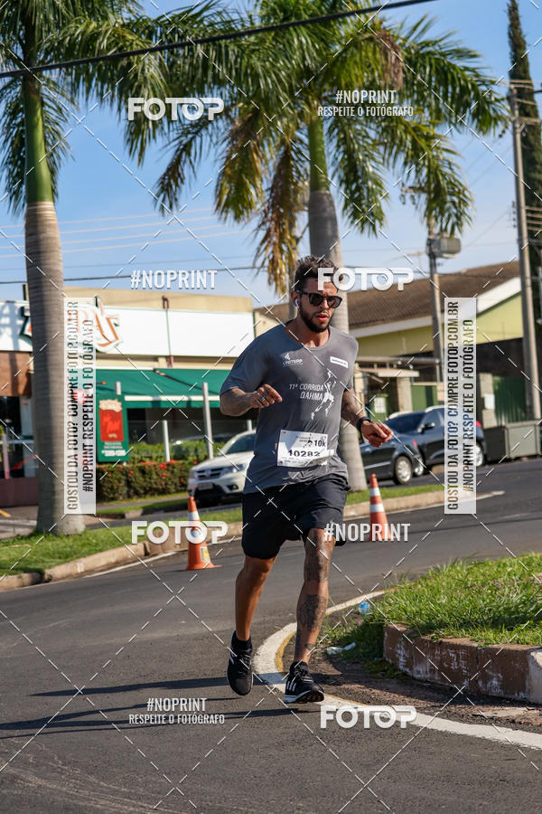 Buy your photos of the event11� Corrida Dahma on Fotop