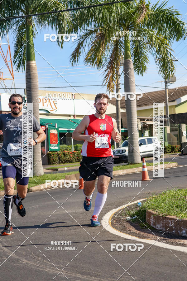 Buy your photos of the event11� Corrida Dahma on Fotop