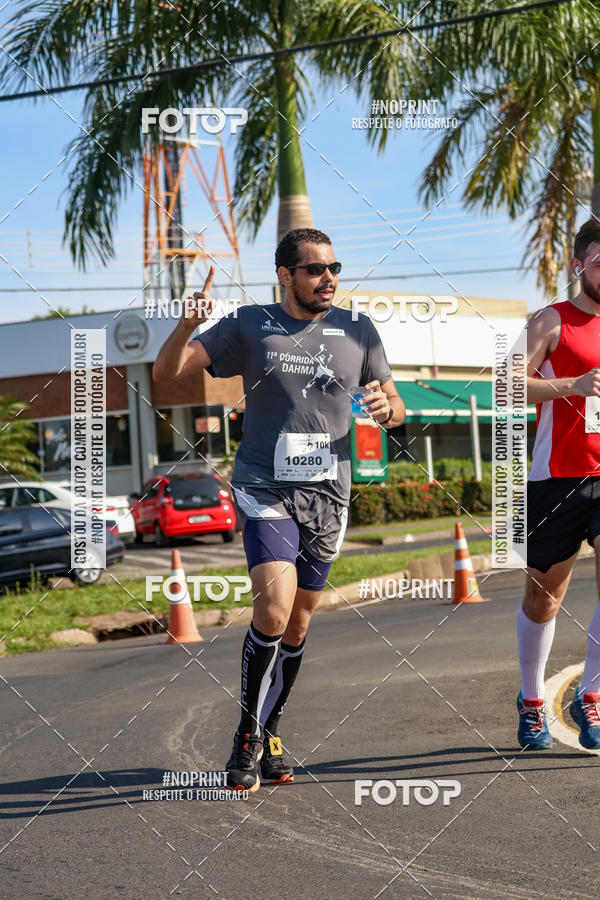 Buy your photos of the event11� Corrida Dahma on Fotop