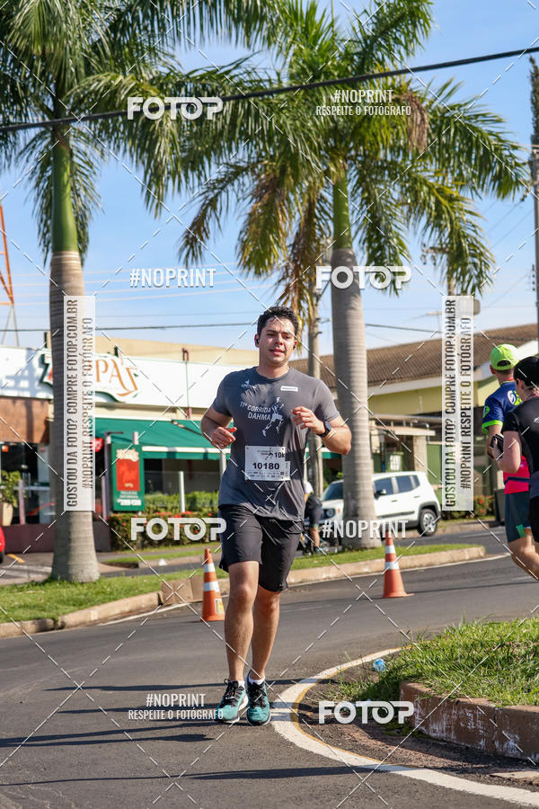 Buy your photos of the event11� Corrida Dahma on Fotop