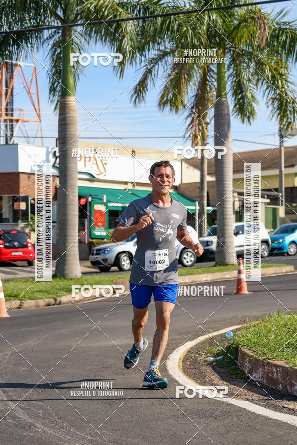 Buy your photos of the event11� Corrida Dahma on Fotop