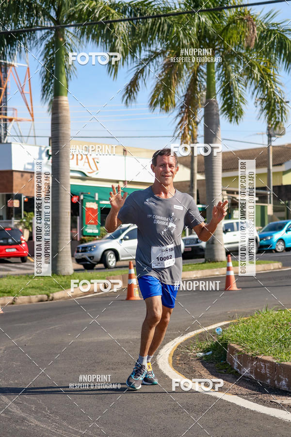 Buy your photos of the event11� Corrida Dahma on Fotop