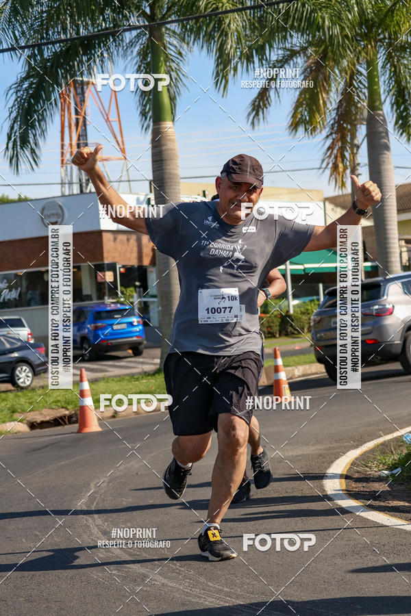 Buy your photos of the event11� Corrida Dahma on Fotop