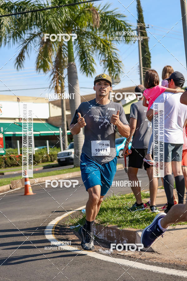 Buy your photos of the event11� Corrida Dahma on Fotop
