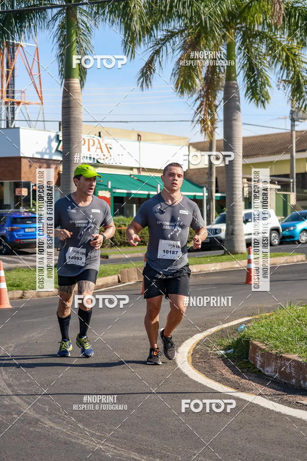 Buy your photos of the event11� Corrida Dahma on Fotop