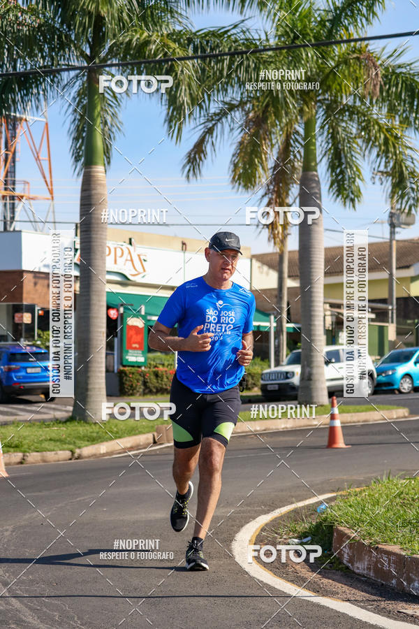 Buy your photos of the event11� Corrida Dahma on Fotop