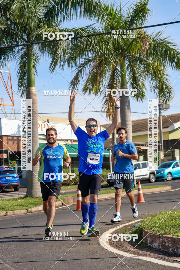 Buy your photos of the event11� Corrida Dahma on Fotop