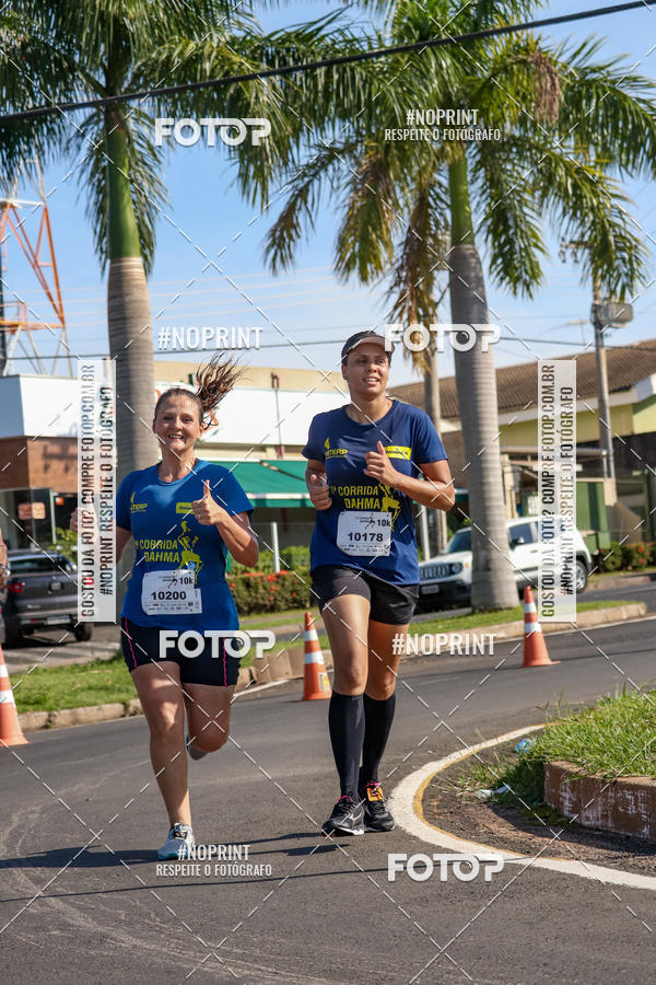 Buy your photos of the event11� Corrida Dahma on Fotop