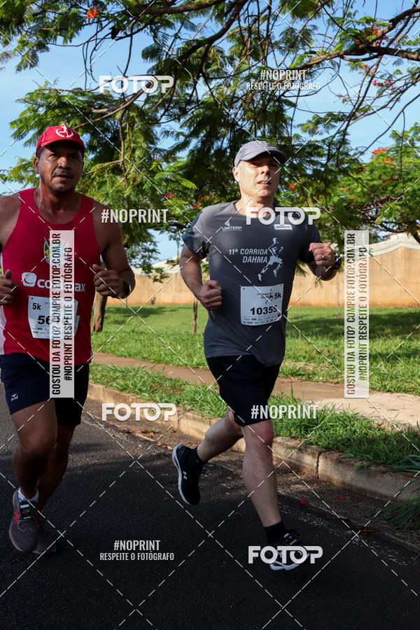 Buy your photos of the event11� Corrida Dahma on Fotop