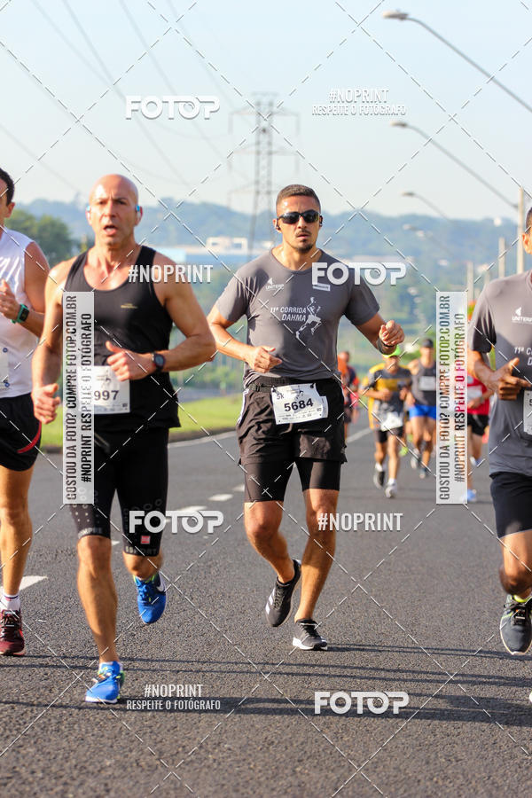 Buy your photos of the event11 Corrida Dahma on Fotop