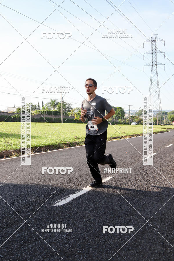 Buy your photos of the event11� Corrida Dahma on Fotop