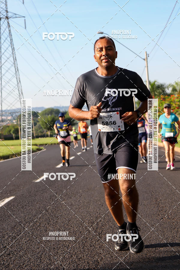 Buy your photos of the event11� Corrida Dahma on Fotop