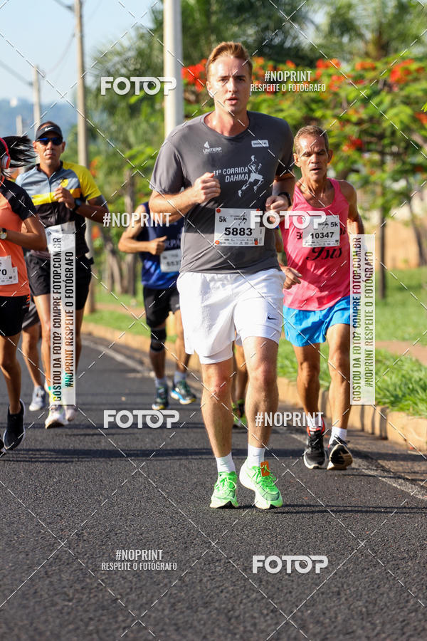Buy your photos of the event11� Corrida Dahma on Fotop
