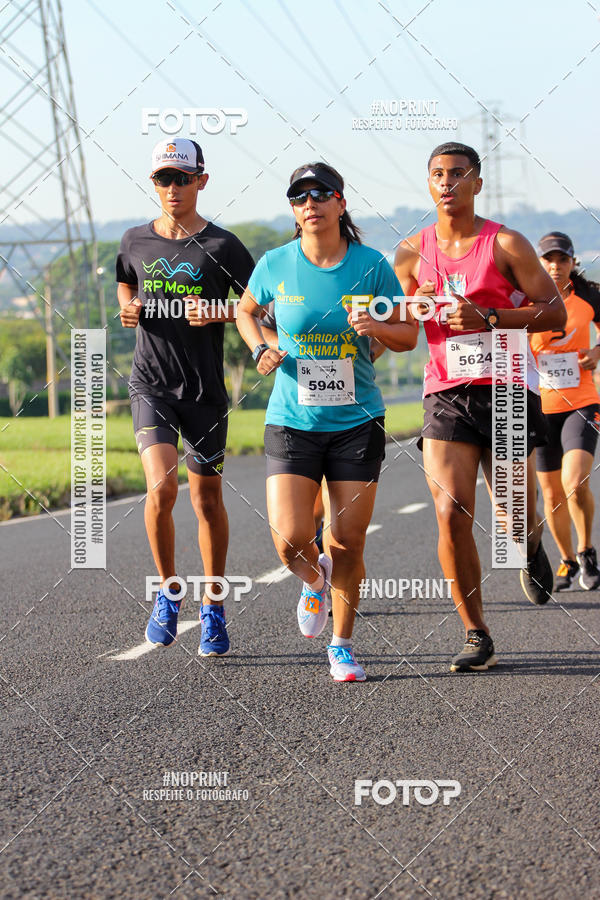 Buy your photos of the event11� Corrida Dahma on Fotop