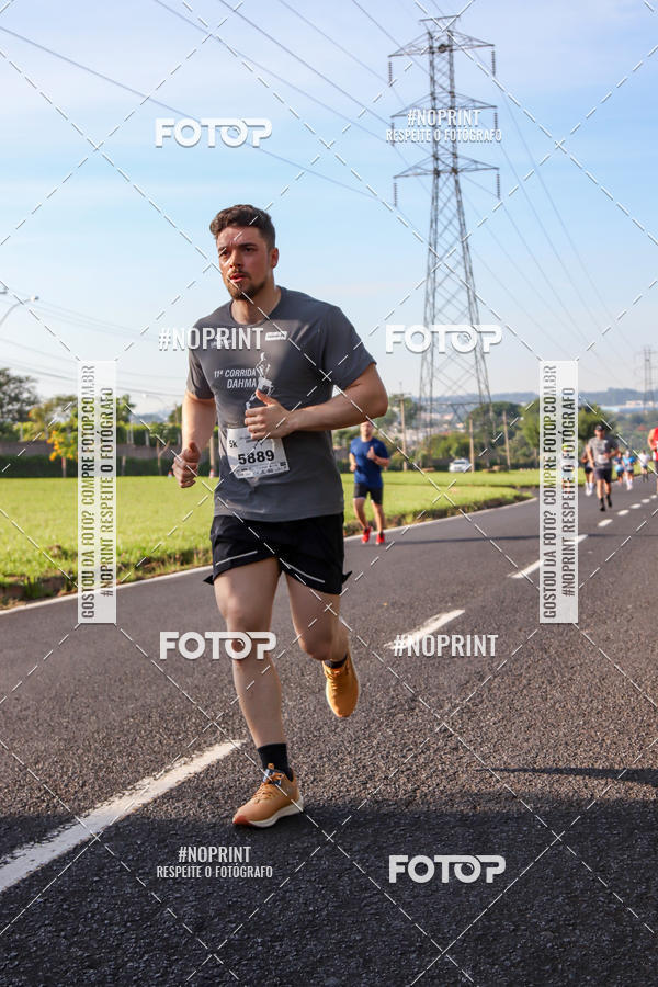 Buy your photos of the event11� Corrida Dahma on Fotop