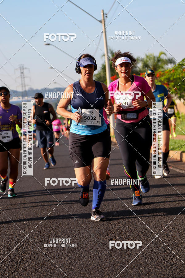 Buy your photos of the event11� Corrida Dahma on Fotop