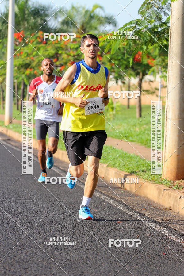Buy your photos of the event11 Corrida Dahma on Fotop