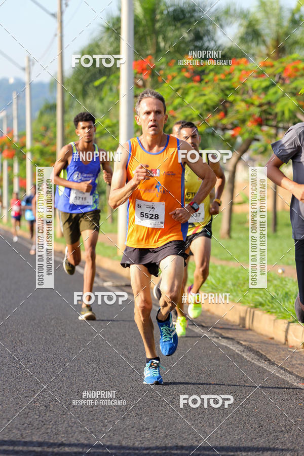 Buy your photos of the event11 Corrida Dahma on Fotop