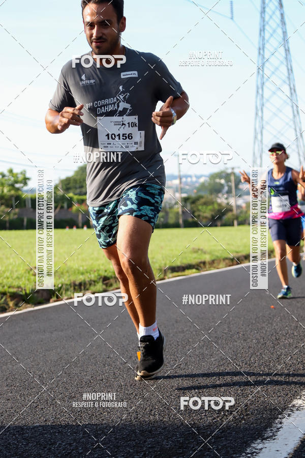 Buy your photos of the event11� Corrida Dahma on Fotop