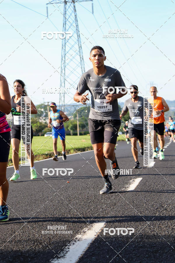 Buy your photos of the event11� Corrida Dahma on Fotop
