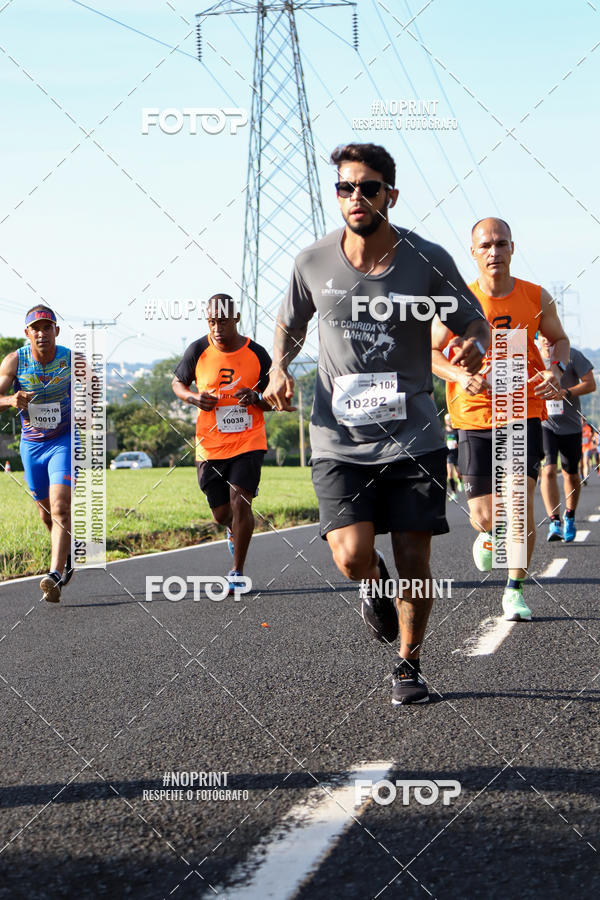 Buy your photos of the event11� Corrida Dahma on Fotop