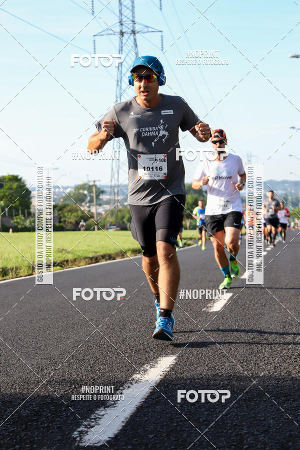 Buy your photos of the event11� Corrida Dahma on Fotop
